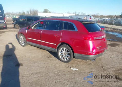 2010 Lincoln Mkt z USA, uszkodzony, nr VIN 2LMHJ5FR1ABJ15659